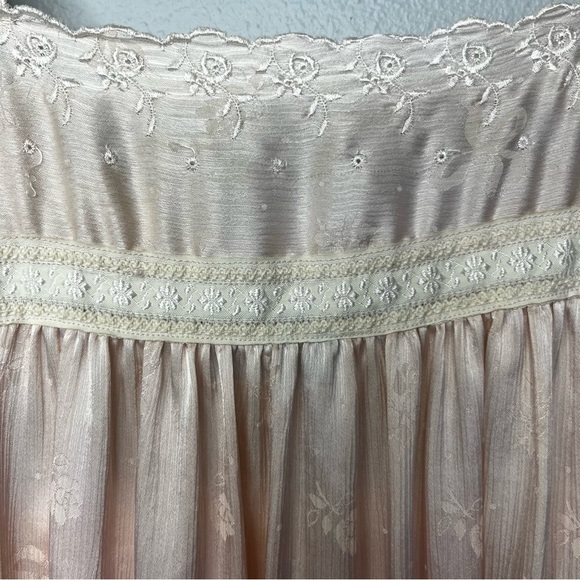 Vintage Christian Dior Nightgown Maxi Large Pink Lace Rose Bow Detail Lingerie - Picture 14 of 16